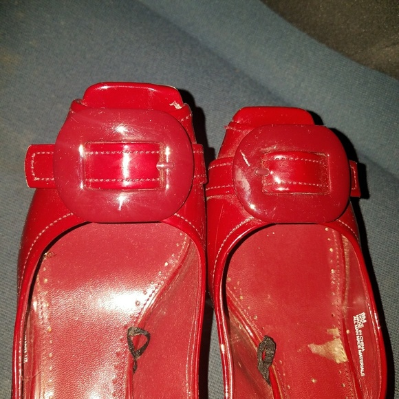 Shoes - Picture 2 of 3